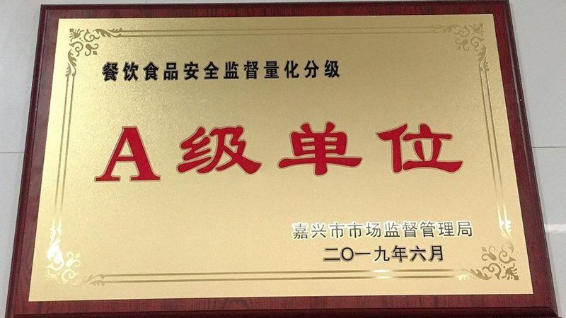 进口饼干的货架，利润藏在哪儿