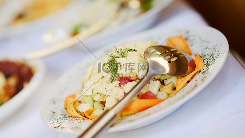 小批量食品代加工，如何选择靠谱厂家？**